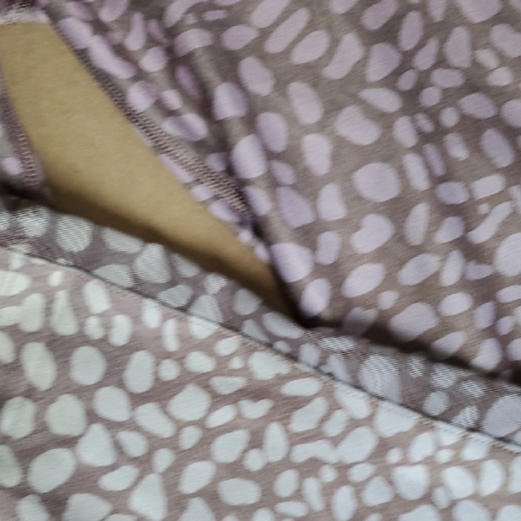 Peleton ATHLETIC 2 Piece Leopard Print 2 Piece Set LARGE - Picture 10 of 15